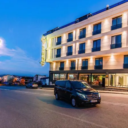 Otel Heaven Premium Restaurant & Airport Shuttle 3*