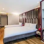 Hotel Heaven Premium Restaurant & Airport Shuttle 3*