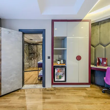 Heaven Premium Restaurant & Airport Shuttle 3*