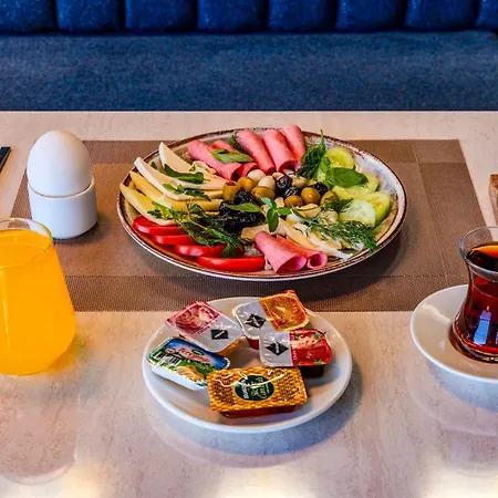Szálloda Heaven Premium Restaurant & Airport Shuttle 3*