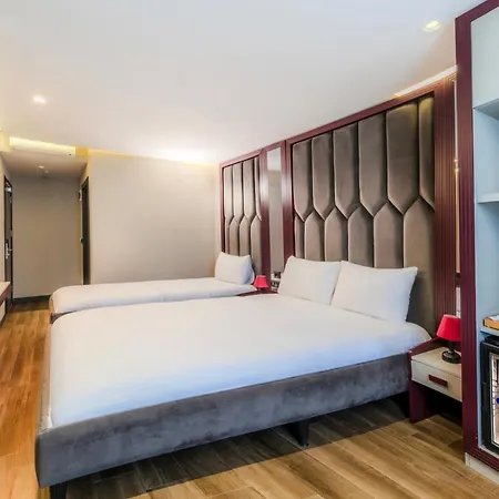 酒店 Heaven Premium Restaurant & Airport Shuttle 3*
