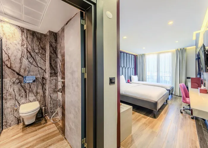 Heaven Premium Restaurant & Airport Shuttle Ξενοδοχείο