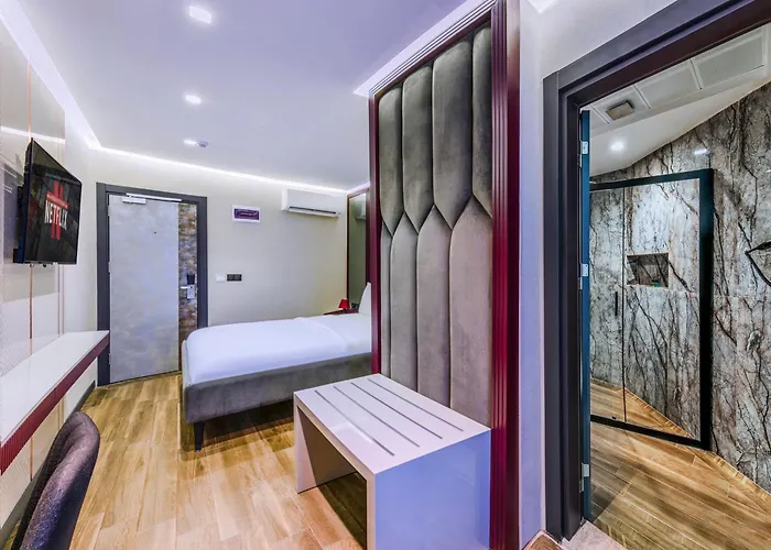 Heaven Premium Restaurant & Airport Shuttle