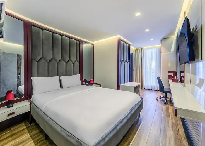 Ξενοδοχείο Heaven Premium Restaurant & Airport Shuttle 3*