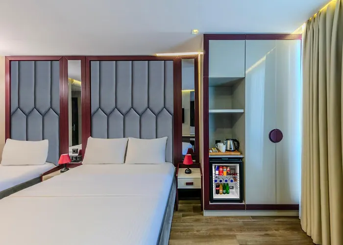 Heaven Premium Restaurant & Airport Shuttle Ξενοδοχείο 3*